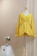 Load image into Gallery viewer, Silky Gathered Kimono Blouse - Samiha Apparels