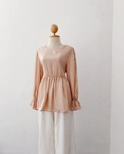 Load image into Gallery viewer, Silky Dolly Top - Samiha Apparels