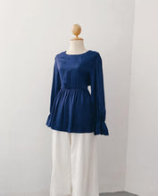 Load image into Gallery viewer, Silky Dolly Top - Samiha Apparels