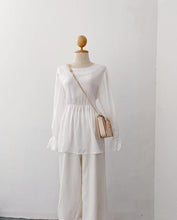 Load image into Gallery viewer, Silky Dolly Top - Samiha Apparels