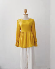Load image into Gallery viewer, Silky Dolly Top - Samiha Apparels