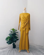 Load image into Gallery viewer, Amber Grace - Tops & Skirt - Samiha Apparels