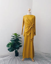 Load image into Gallery viewer, Amber Grace - Tops & Skirt - Samiha Apparels