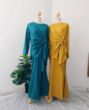 Load image into Gallery viewer, Amber Grace - Tops & Skirt - Samiha Apparels