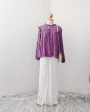 Load image into Gallery viewer, Ruffle Neck Polka Top's