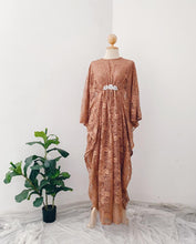Load image into Gallery viewer, Brukat Kaftan Version 2.0