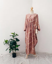 Load image into Gallery viewer, Floral Kaftan Dress Manasah V .2