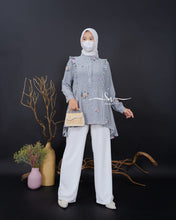 Load image into Gallery viewer, Florida Embroidery Top's