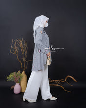 Load image into Gallery viewer, Florida Embroidery Top's