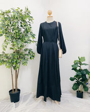 Load image into Gallery viewer, Saha Ruffle Maxi Dress