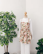 Load image into Gallery viewer, Korean Floral Slip On Top