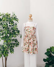 Load image into Gallery viewer, Korean Floral Slip On Top