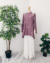 Load image into Gallery viewer, Florida Embroidery Top's