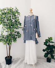 Load image into Gallery viewer, Florida Embroidery Top's