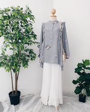 Load image into Gallery viewer, Florida Embroidery Top's