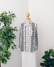 Load image into Gallery viewer, Diamond Collar Top's