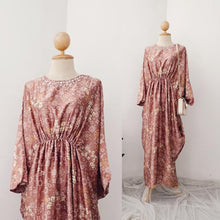 Load image into Gallery viewer, Floral Kaftan Dress Manasah V .2