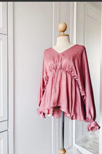 Load image into Gallery viewer, Silky Gathered Kimono Blouse - Samiha Apparels