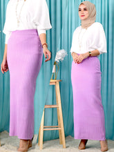 Load image into Gallery viewer, Straight Cut Pencil Skirt
