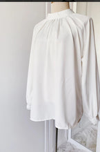 Load image into Gallery viewer, Plain Raglan Top - Samiha Apparels
