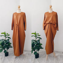 Load image into Gallery viewer, Silky Two in One Plain Kaftan
